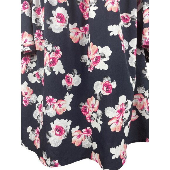Lane Bryant size 3 X Black Floral Flowy Short Sleeve To Elbows Top - Picture 6 of 8